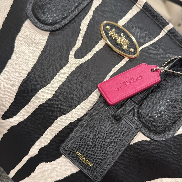 Coach Bag Leather Zebra Black and Cream Zebra Print Tote Bag - Picture 11 of 17